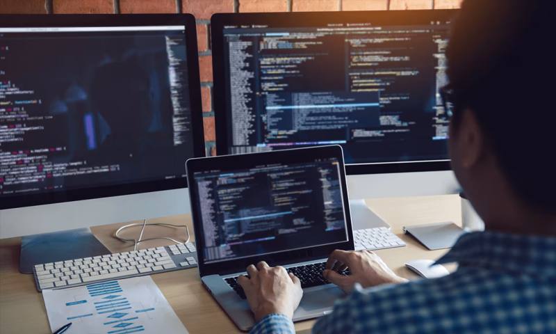 数据科学选型:R与Python如何赋能延吉市网站建设?